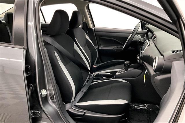 Photo of 2025 Gun Metallic Nissan Versa