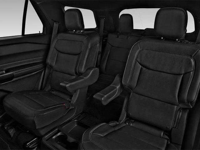 Photo of 2022 White Ford Explorer