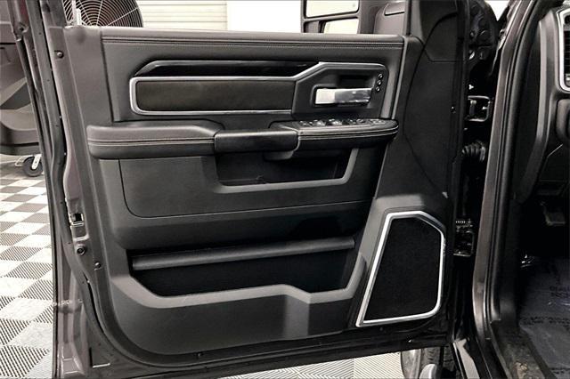 Photo of 2023 Granite Crystal Metallic Clearcoat RAM 2500