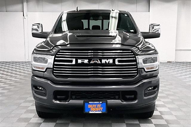 Photo of 2023 Granite Crystal Metallic Clearcoat RAM 2500
