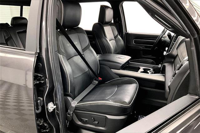 Photo of 2023 Granite Crystal Metallic Clearcoat RAM 2500