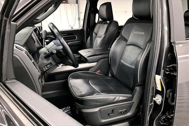 Photo of 2023 Granite Crystal Metallic Clearcoat RAM 2500
