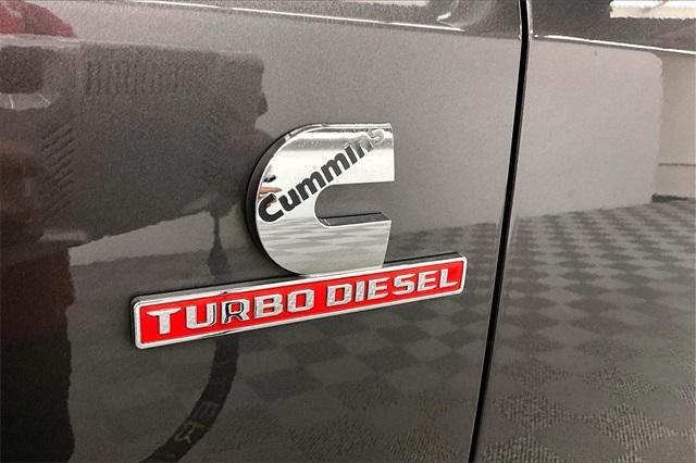 Photo of 2023 Granite Crystal Metallic Clearcoat RAM 2500