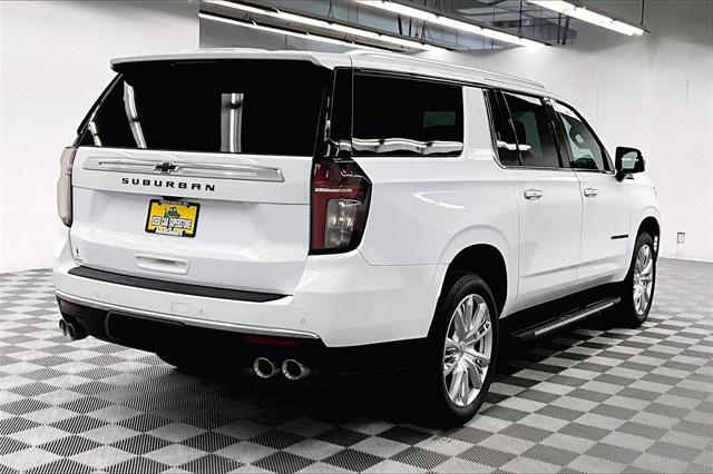 Photo of 2024 Summit White Chevrolet Suburban