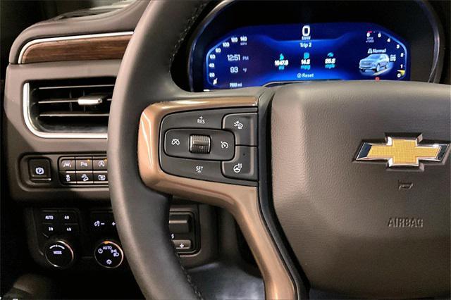 Photo of 2024 Summit White Chevrolet Suburban