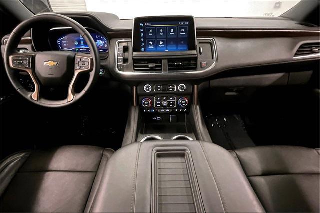 Photo of 2024 Summit White Chevrolet Suburban