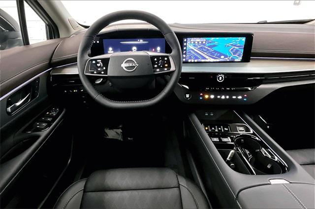 Photo of 2025 Champagne Silver Metallic Nissan Murano