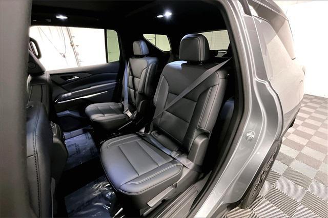Photo of 2025 Sterling Gray Metallic Chevrolet Traverse