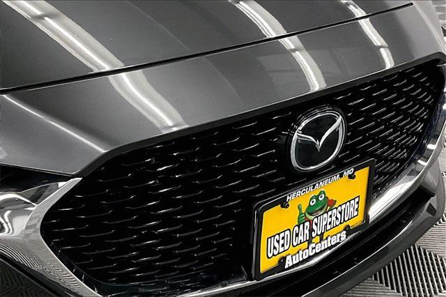Photo of 2021 Machine Gray Metallic Mazda Mazda3
