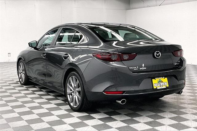 Photo of 2021 Machine Gray Metallic Mazda Mazda3