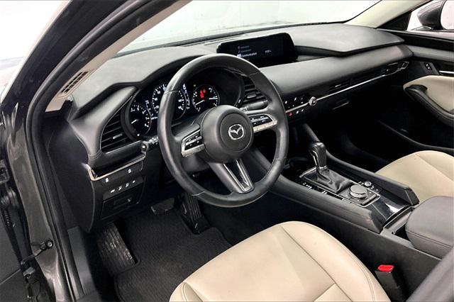 Photo of 2021 Machine Gray Metallic Mazda Mazda3