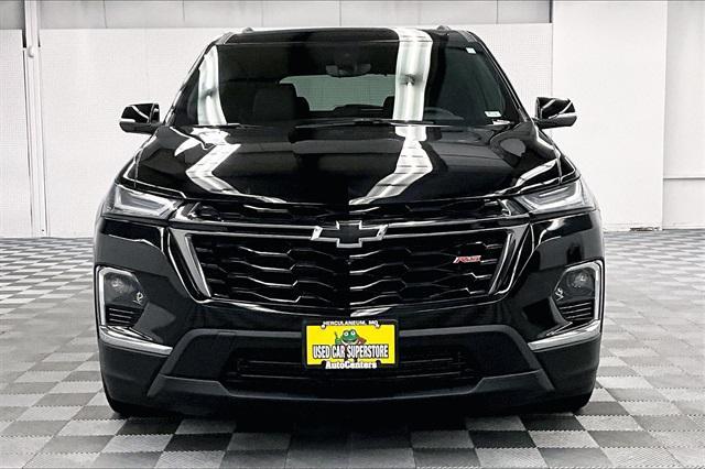 Photo of 2023 Mosaic Black Metallic Chevrolet Traverse