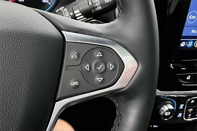 Photo of 2023 Mosaic Black Metallic Chevrolet Traverse