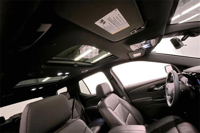 Photo of 2023 Mosaic Black Metallic Chevrolet Traverse