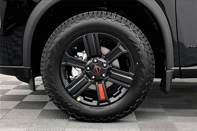 Photo of 2026 Super Black Nissan Rogue