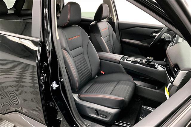 Photo of 2026 Super Black Nissan Rogue