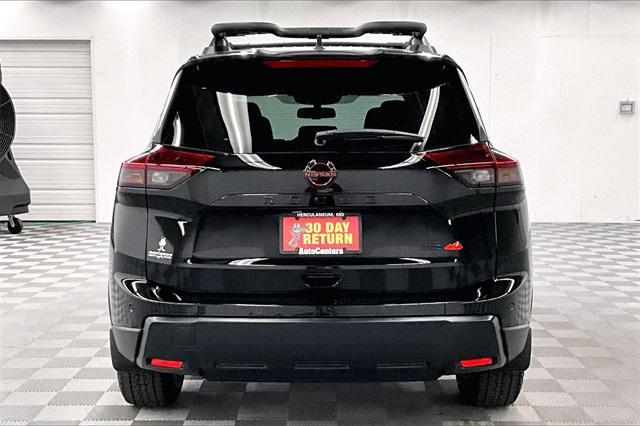 Photo of 2026 Super Black Nissan Rogue
