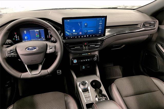 Photo of 2023 Vapor Blue Metallic Ford Escape