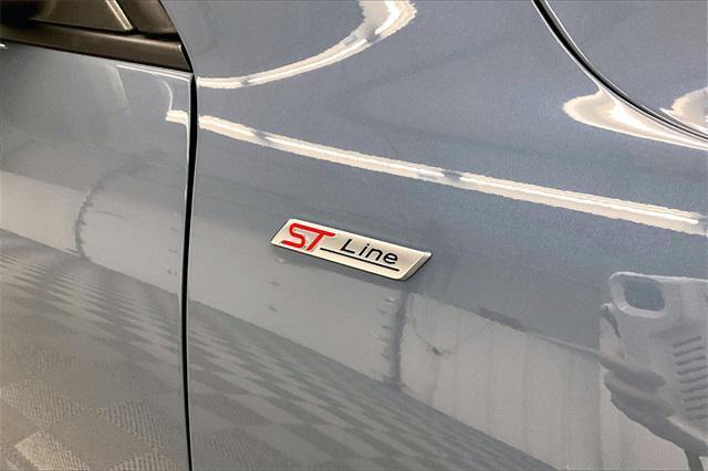 Photo of 2023 Vapor Blue Metallic Ford Escape