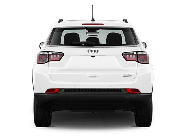 Photo of 2018 Laser Blue Pearlcoat Jeep Compass