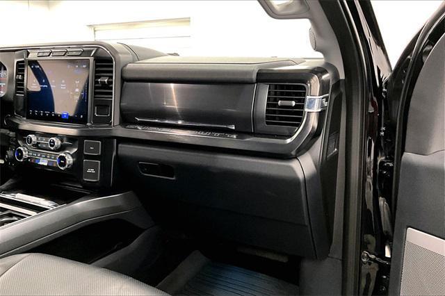 Photo of 2023 Agate Black Metallic Ford F-250