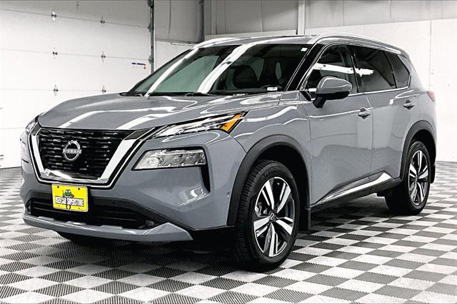 Photo of 2022 Boulder Gray Pearl Nissan Rogue