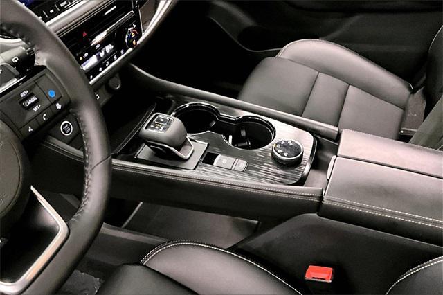 Photo of 2022 Boulder Gray Pearl Nissan Rogue