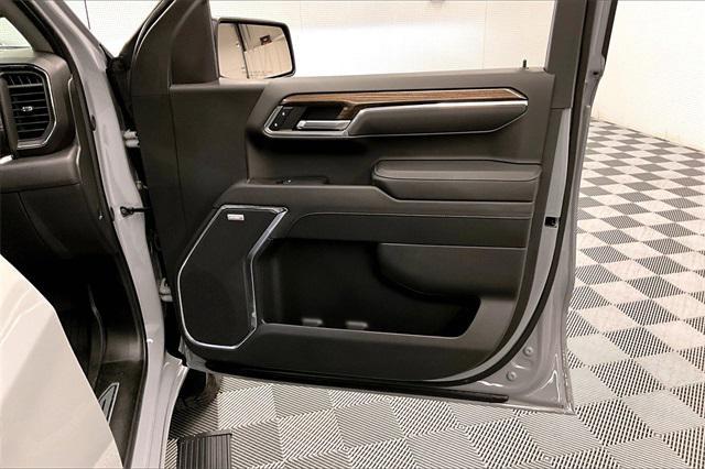 Photo of 2024 Slate Gray Metallic Chevrolet Silverado 1500
