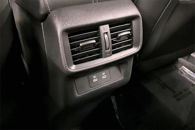 Photo of 2025 Scarlet Ember Tintcoat/Super Black Nissan Murano