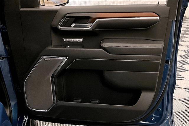 Photo of 2024 Downpour Metallic GMC Sierra 1500