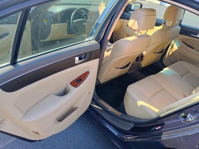 Photo of 2012 Twilight Blue Pearl Hyundai Genesis