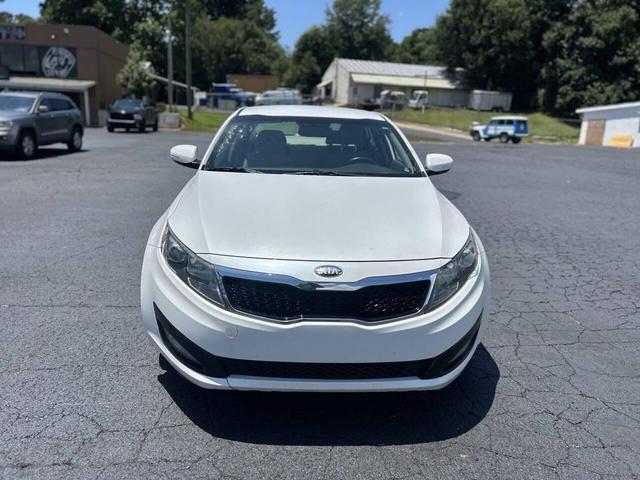 Photo of 2013 Snow White Pearl Kia Optima