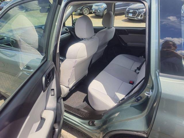Photo of 2016 Jasmine Green Metallic Subaru Forester