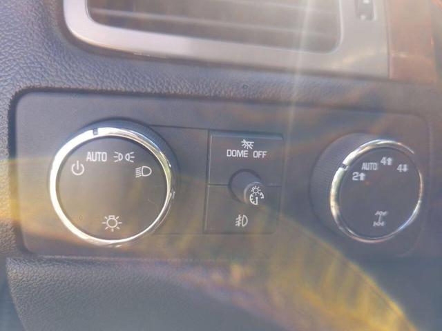 Photo of 2009 Silver Birch Metallic Chevrolet Suburban