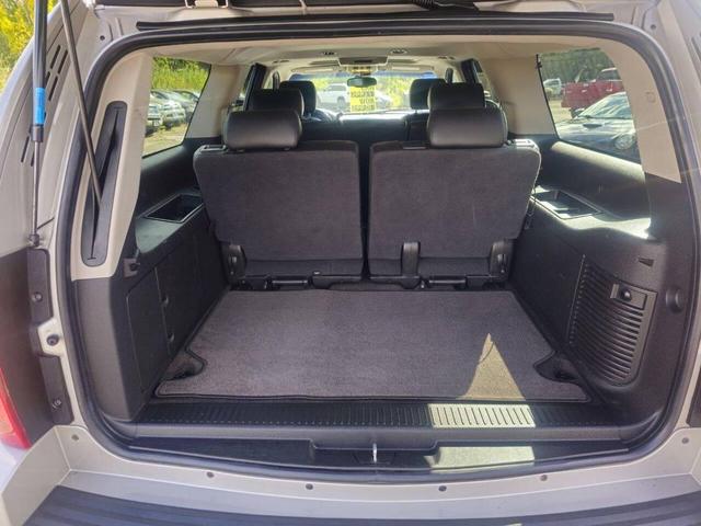 Photo of 2009 Silver Birch Metallic Chevrolet Suburban