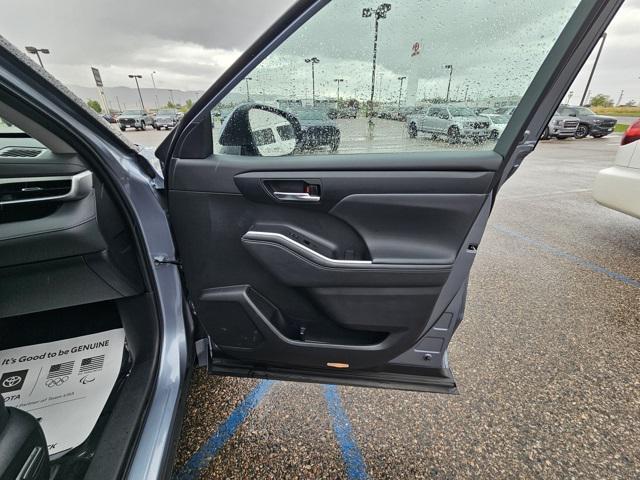 Photo of 2022 01k5 Toyota Highlander