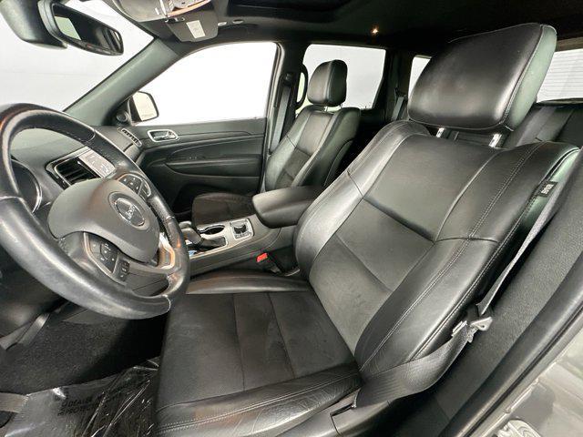 Photo of 2022 Sting-Gray Clearcoat Jeep Grand Cherokee