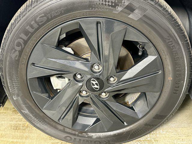 Photo of 2023 Electric Shadow Hyundai ELANTRA