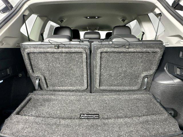 Photo of 2022 Pure White Volkswagen Tiguan