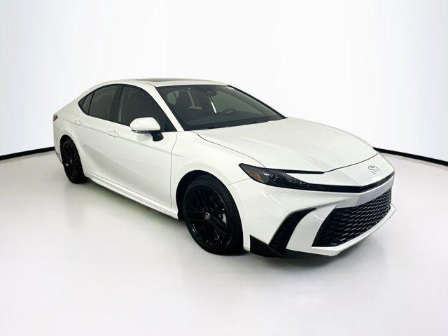 Photo of 2025 Ice Cap Toyota Camry
