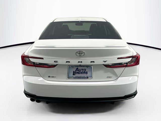 Photo of 2025 Ice Cap Toyota Camry