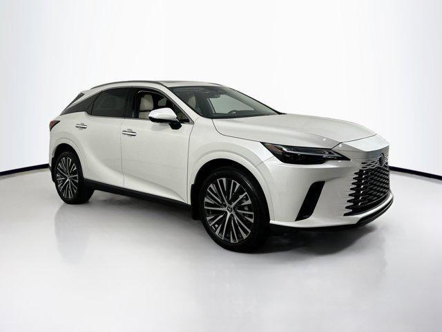 Photo of 2023 Eminent White Pearl Lexus RX 350