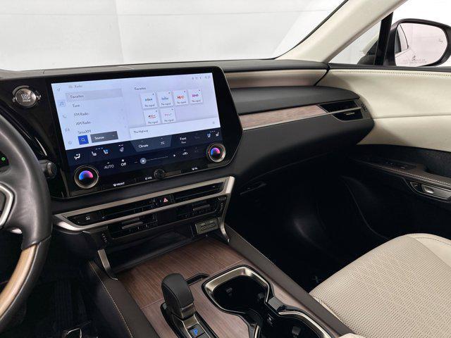 Photo of 2023 Eminent White Pearl Lexus RX 350