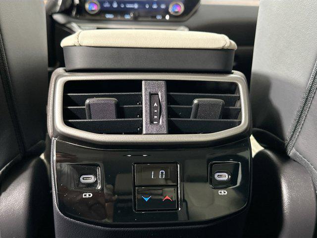 Photo of 2023 Eminent White Pearl Lexus RX 350