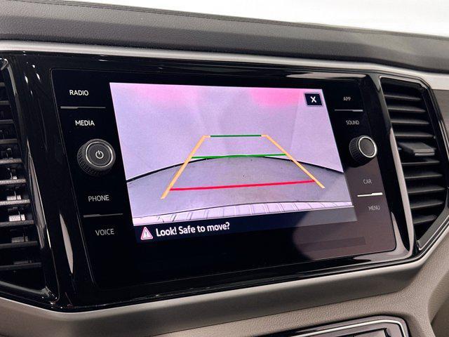 Photo of 2022 Tourmaline Blue Metallic Volkswagen Atlas