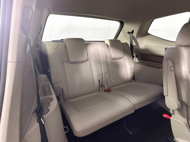 Photo of 2022 Tourmaline Blue Metallic Volkswagen Atlas