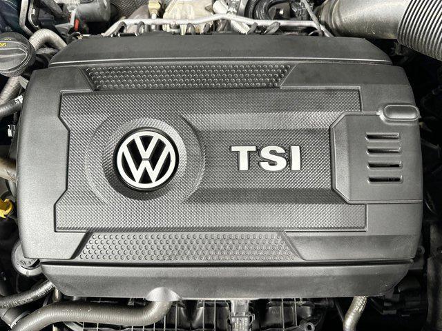 Photo of 2022 Tourmaline Blue Metallic Volkswagen Atlas