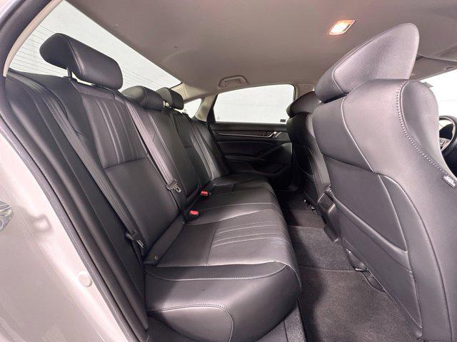 Photo of 2021 Platinum White Pearl Honda Accord