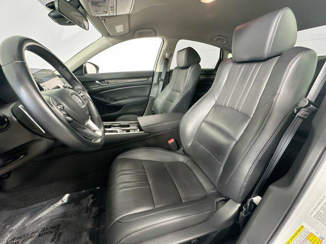Photo of 2021 Platinum White Pearl Honda Accord