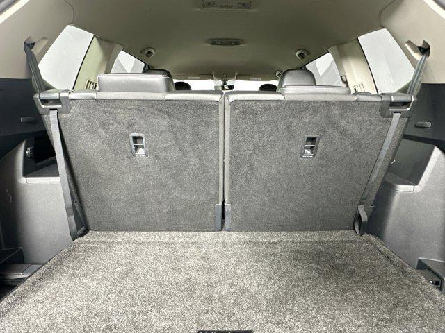 Photo of 2022 Pure White Volkswagen Atlas